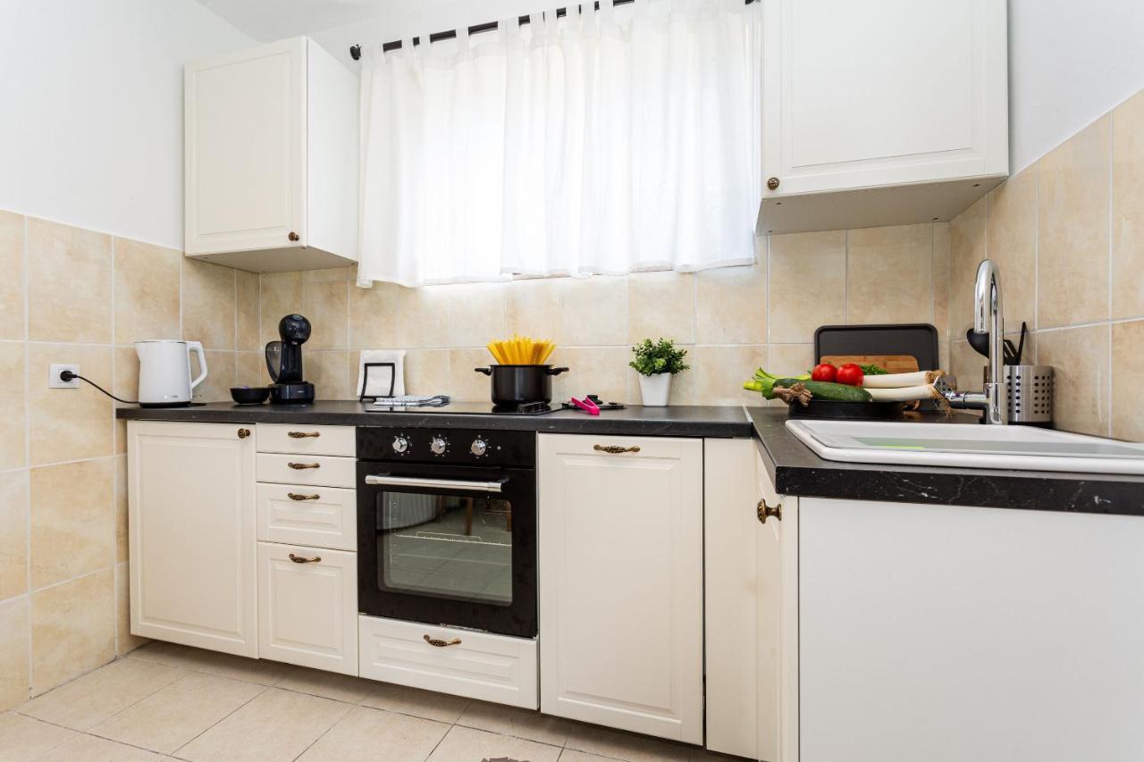Apartment Magnolia Šilo Εξωτερικό φωτογραφία