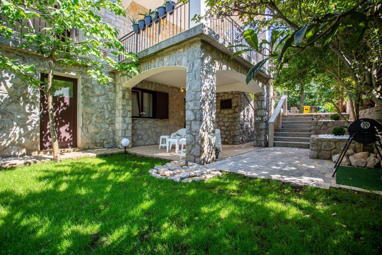 Apartment Magnolia Šilo Εξωτερικό φωτογραφία